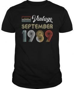 Vintage September 1989 30th Birthday Retro Style T-Shirt