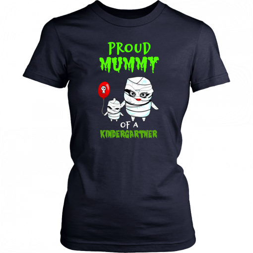 Proud Mummy Mom With Kid Halloween Of A Kindergarten T-Shirt