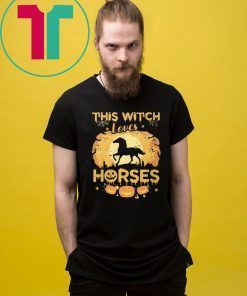 This witch loves horses halloween Unisex T-Shirt