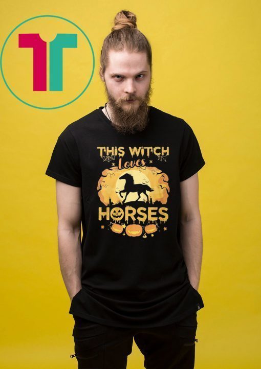 This witch loves horses halloween Unisex T-Shirt