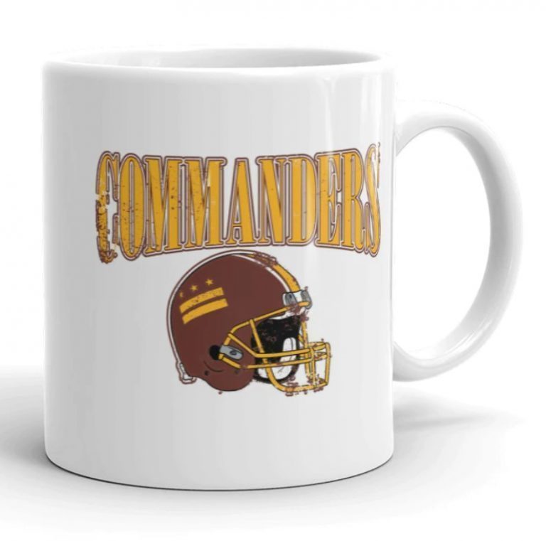 COMMANDERS FOOTBALL GIFT MUG