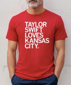 Taylor Swift Loves Kansas City Chiefs Shirts