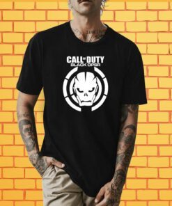Tiger Woods Wearing Call Of Duty Black Opsr Tee Shirt