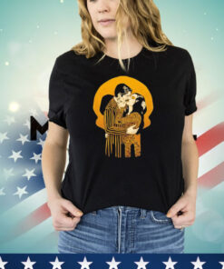 Gomez and Morticia Addams X Gustav Klimt’s The Kiss Tango De Amor T-shirt