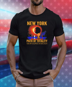 Snoopy and Charlie Brown New York path of totality solar eclipse april 8 2024 T-Shirt