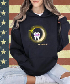 dentist Total Solar Eclipse 2024 teeth Dental Solar Eclipse T-Shirt