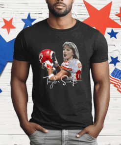 Taylor Wearing Travis Kelce Jersey T-Shirt