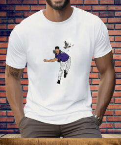 Randy Johnson hits the bird Tee Shirt