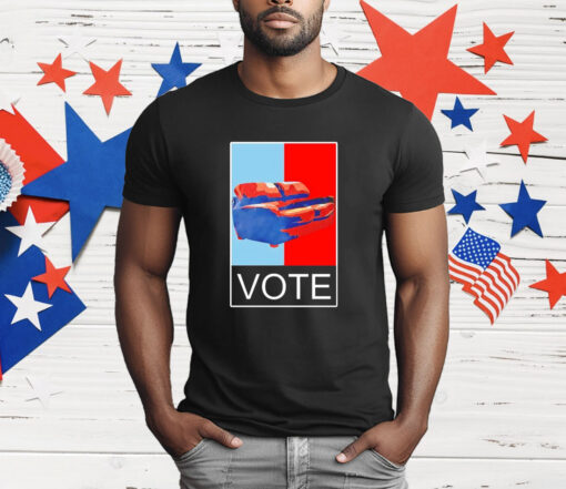 Tariq Nasheed wearing sofa vote T-Shirt