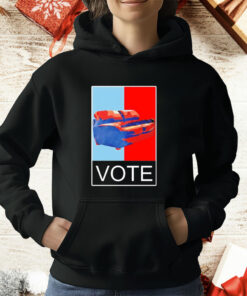 Tariq Nasheed wearing sofa vote T-Shirt