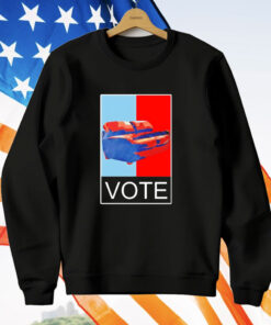 Tariq Nasheed wearing sofa vote T-Shirt