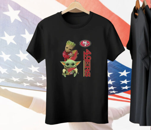 Baby Yoda and Groot Hug San Francisco 49ers NFL Tee Shirt