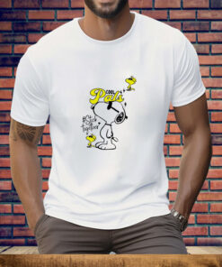 Snoopy and Woodstock cool Pals stick together Tee Shirt